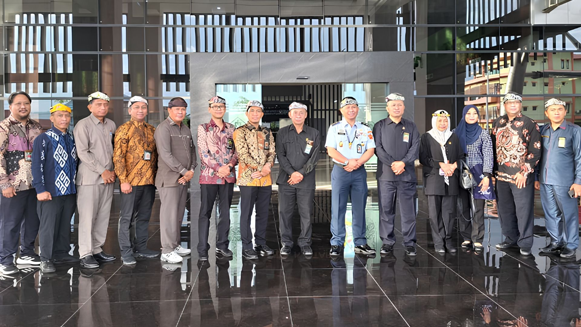 Wujudkan Gedung PTUN Tanjung Selor, Ketua PTTUN Banjarmasin Dampingi Dirjen Badilmiltun Temui Gubernur Kalimantan Utara