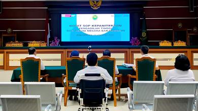 Pengadilan Tinggi Tata Usaha Negara Banjarmasin Gelar Rapat Reviu Standar Operasional Prosedur (SOP) Bagian Kepaniteraan