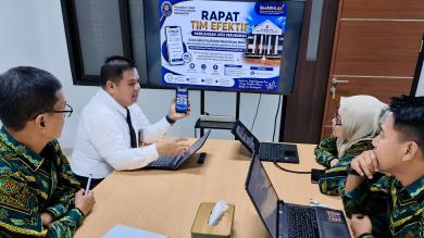 Rapat Tim Efektif Bahas Rancangan Aksi Perubahan Digitalisasi Pelayanan Penerimaan Tamu melalui Aplikasi e-BERLIAN Berbasis Android